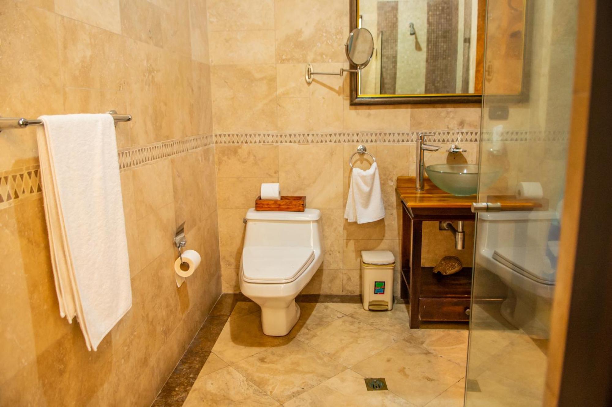 Hotel Majestad San Jose  Bagian luar foto