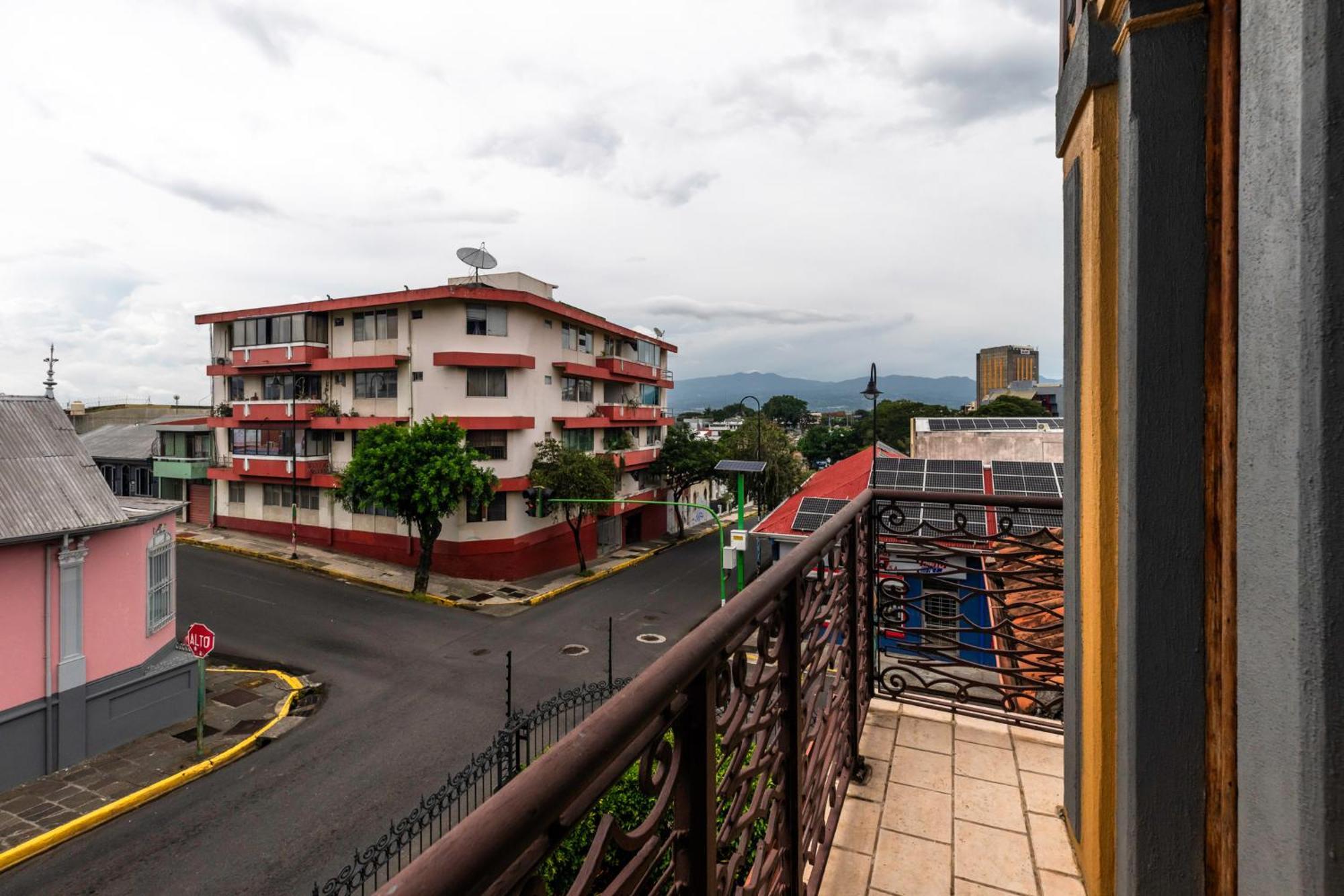 Hotel Majestad San Jose  Bagian luar foto