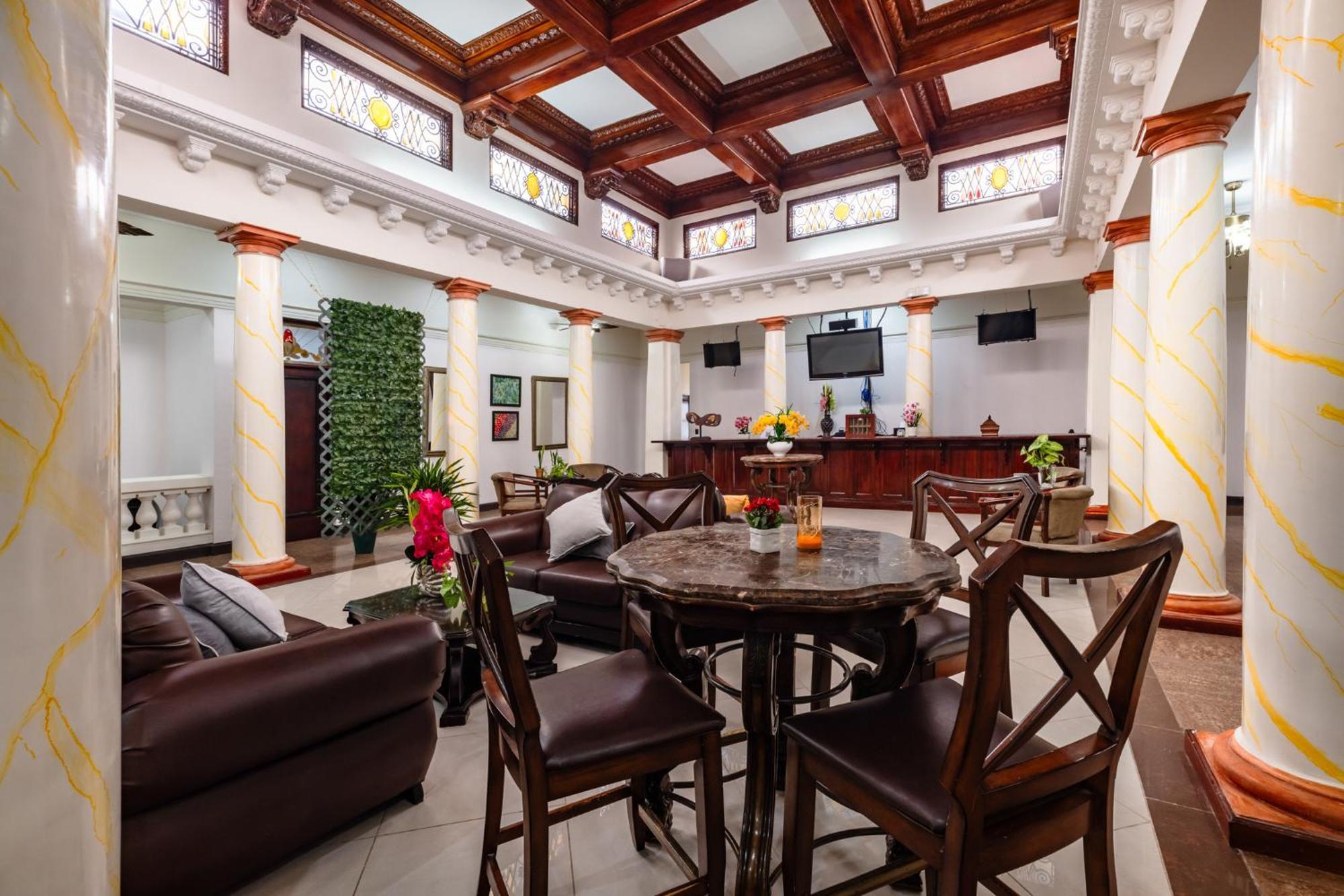 Hotel Majestad San Jose  Bagian luar foto